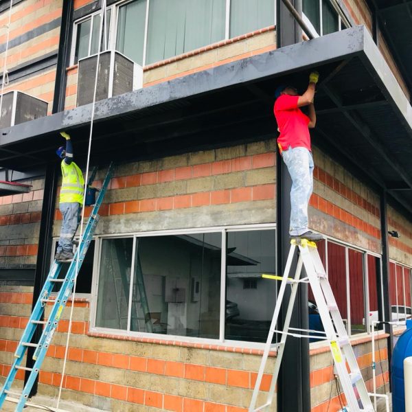 Impermeabilización y mantenimiento de la Torre de control del aeropuerto Marcos Gelabert img 3